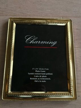 Vintage Gold Tone Metal Frame  8”× 10" 20cmx25cm Tarnish resistant hand polished